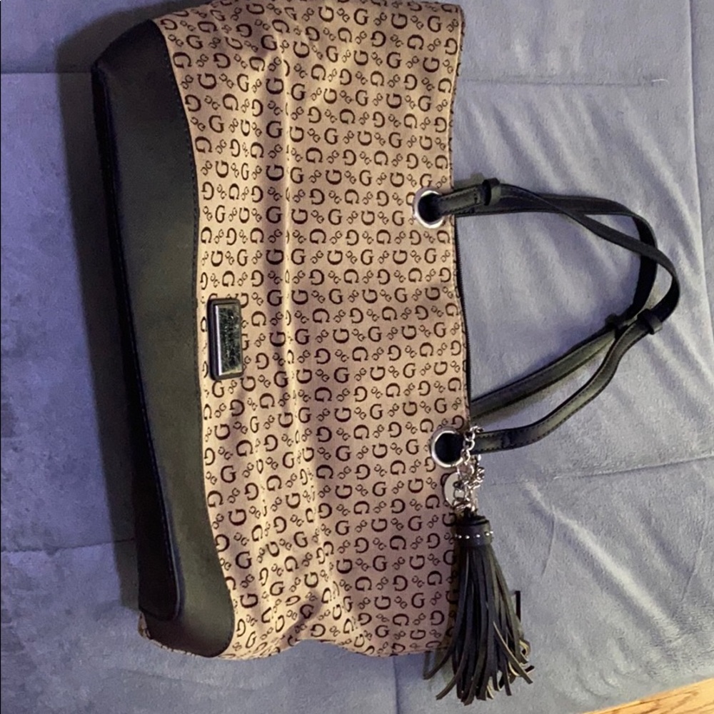 Guess tan and black tote